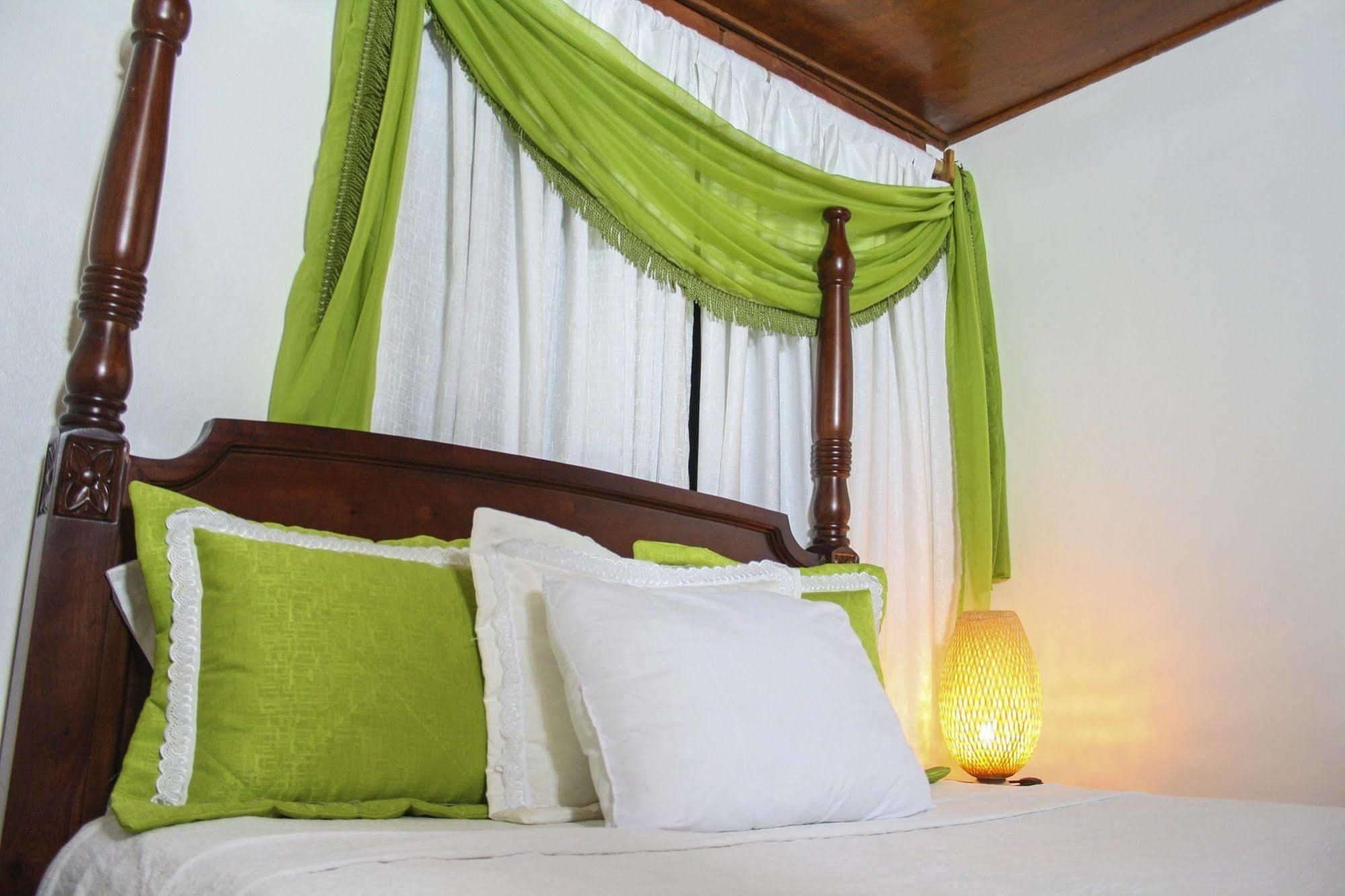 Hotel Sea Breeze Paraiso  ภายนอก รูปภาพ