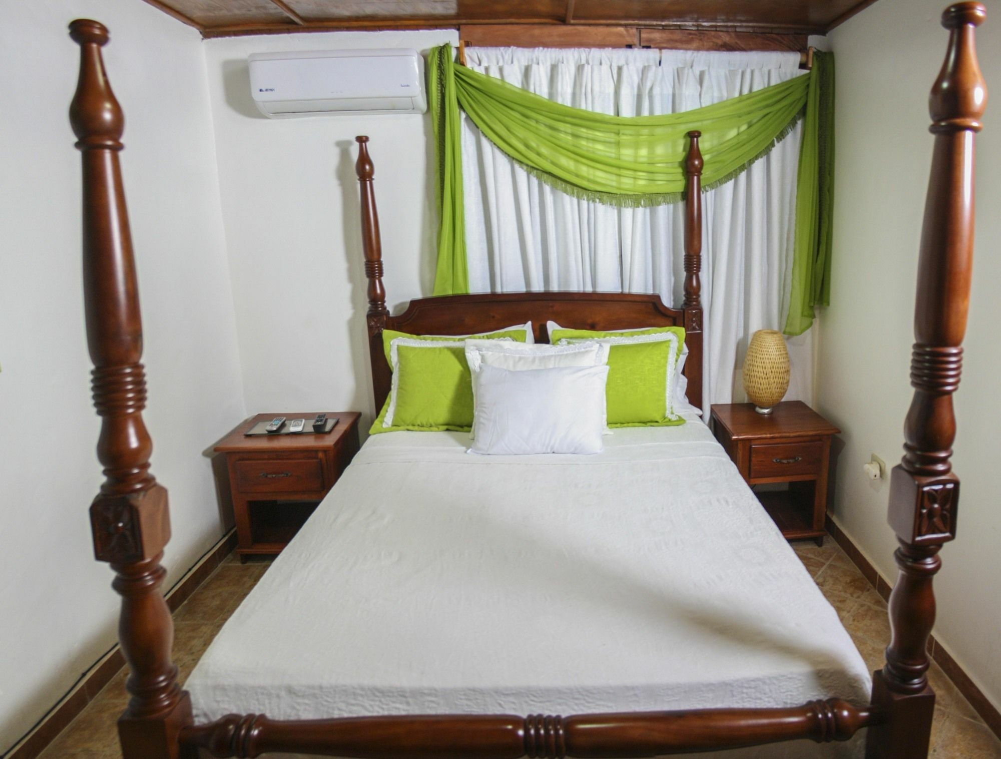 Hotel Sea Breeze Paraiso  ภายนอก รูปภาพ